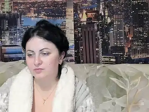 Snapshot of Lillian2 chatting on January 18, 11:44 pm Lillian2 online show from January 18, 11:44 pm