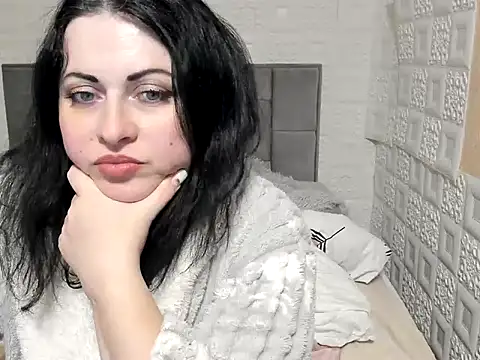 Snapshot of Lillian2 chatting on February 20, 7:41 pm Lillian2 online show from February 20, 7:41 pm