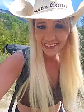Sexy Sparkling  online show from May 5, 9:17 am