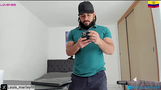 Louis marley   online show from November 5, 4:40 pm