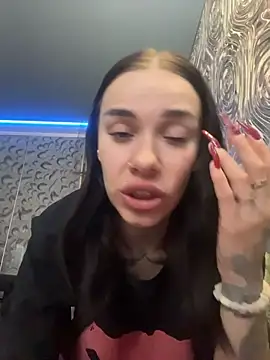 Queen of pain online show from February 27, 6:13 am