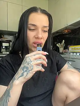 Snapshot of Queen_of_pain chatting on July 15, 9:03 am Queen of pain online show from July 15, 9:03 am