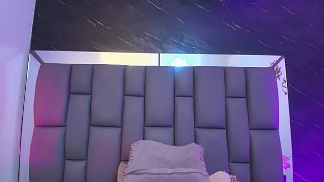  MiaBrown  online show from February 27, 12:05 pm