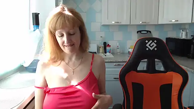 Snapshot of DonnaMagdalena chatting on June 19, 7:56 am DonnaMagdalena online show from June 19, 7:56 am