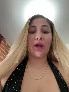 Snapshot of Celestedubois chatting on May 26, 11:12 pm Celestedubois online show from May 26, 11:12 pm
