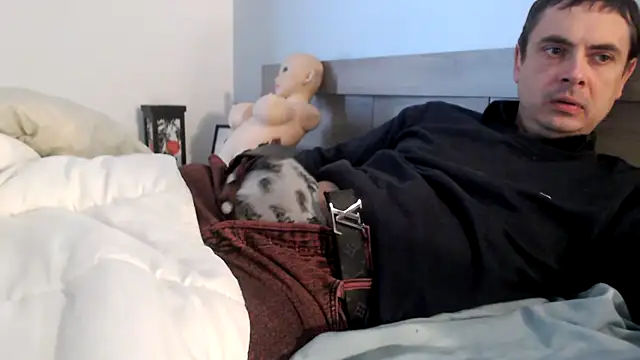 freddy0222222 online show from October 22, 10:59 am