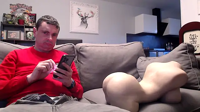 freddy0222222 online show from April 24, 6:54 pm