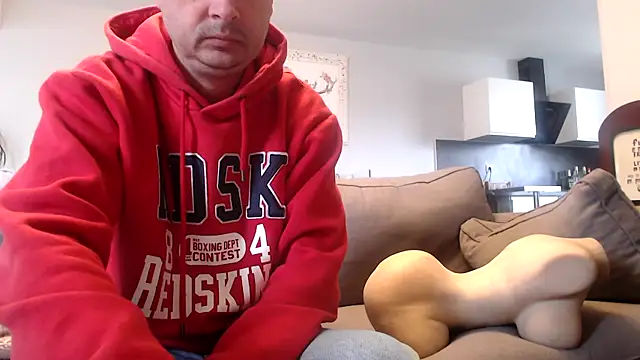 Snapshot of freddy0222222 chatting on May 17, 8:01 am freddy0222222 online show from May 17, 8:01 am