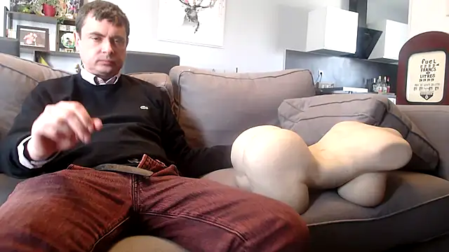 Snapshot of freddy0222222 chatting on May 21, 11:06 am freddy0222222 online show from May 21, 11:06 am
