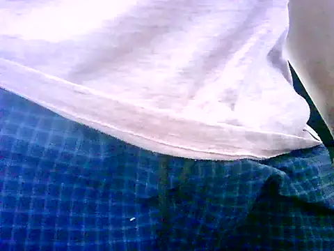 Snapshot of mrose8080 chatting on November 21, 6:39 pm mrose8080 online show from November 21, 6:39 pm