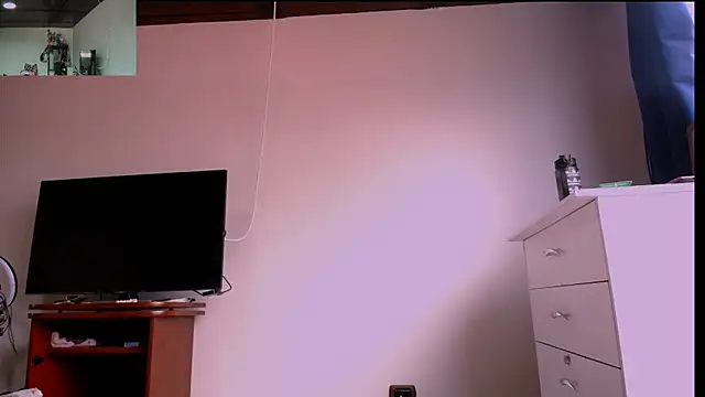 Snapshot of jessi_4 chatting on June 16, 5:48 pm jessi 4 online show from June 16, 5:48 pm