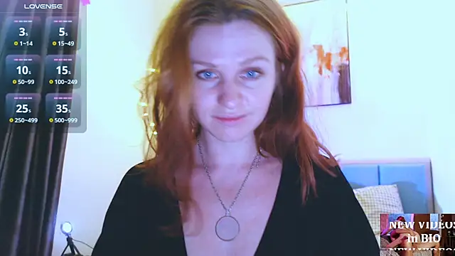 Cassie Wild online show from November 27, 2:08 pm