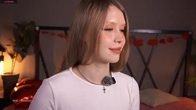 Snapshot of TataCoy chatting on February 17, 2:46 pm TataCoy online show from February 17, 2:46 pm