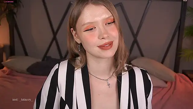 Snapshot of TataCoy chatting on March 3, 3:07 pm TataCoy online show from March 3, 3:07 pm