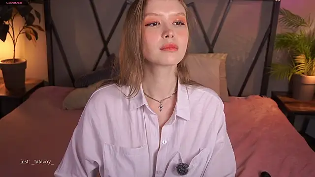 Snapshot of TataCoy chatting on March 4, 2:34 pm TataCoy online show from March 4, 2:34 pm