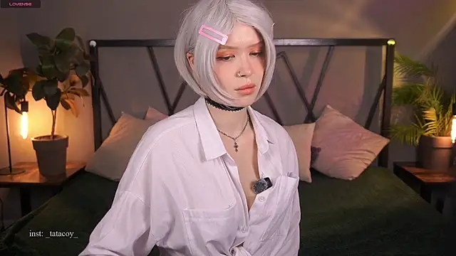 Snapshot of TataCoy chatting on March 10, 11:59 am TataCoy online show from March 10, 11:59 am