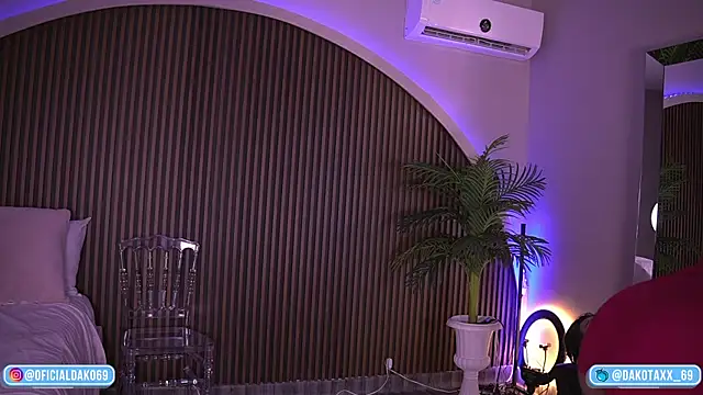 Dakota Lee online show from October 24, 3:03 am