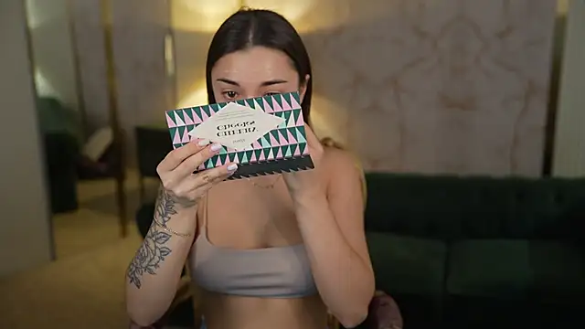 Jasmine Flow online show from November 4, 11:53 am