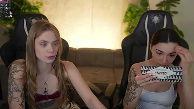 Snapshot of Jasmine_Flow chatting on February 12, 8:09 am Jasmine Flow online show from February 12, 8:09 am