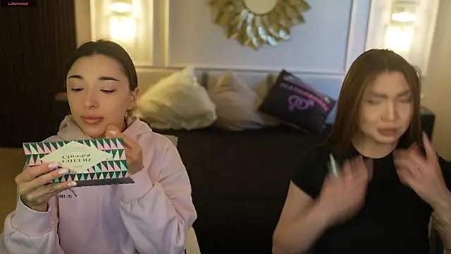 Snapshot of Jasmine_Flow chatting on March 11, 8:09 am Jasmine Flow online show from March 11, 8:09 am