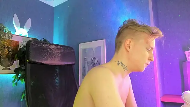 AlexxSweet online show from March 8, 8:18 am