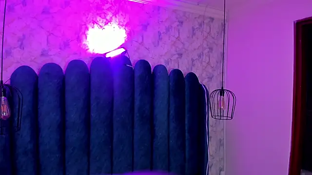 Snapshot of nalalye_cruzz_ chatting on May 28, 3:04 am nalalye cruzz online show from May 28, 3:04 am
