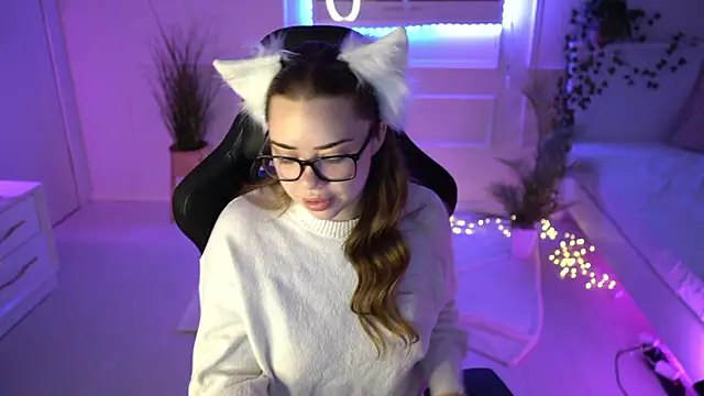 VixenMia online show from January 19, 6:20 am