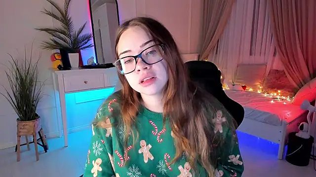 VixenMia online show from February 10, 3:35 am