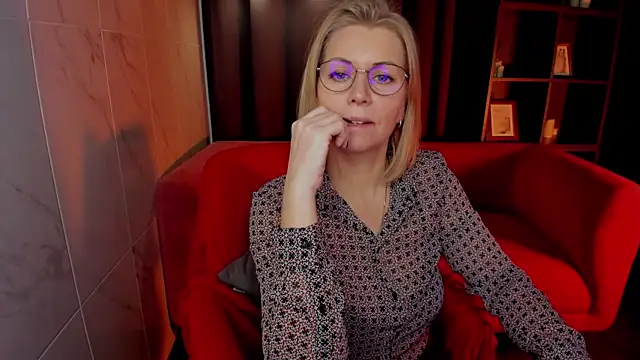 Annie Light online show from December 2, 5:57 am