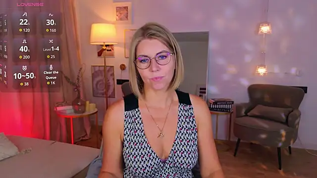 Annie Light online show from July 27, 6:31 am