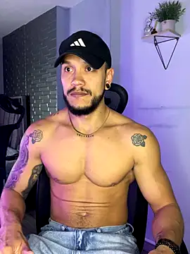 ARON TAYLER01 online show from November 25, 10:26 am