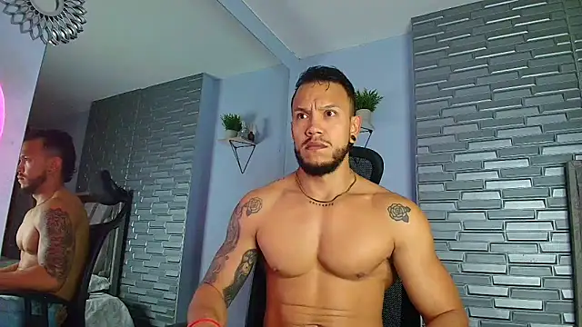 ARON TAYLER01 online show from February 15, 10:25 am