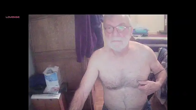 Snapshot of terrybare chatting on January 15, 8:12 pm terrybare online show from January 15, 8:12 pm