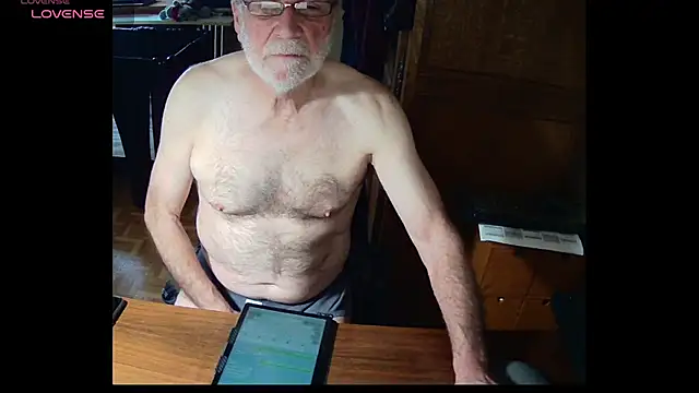 Snapshot of terrybare chatting on March 14, 9:59 am terrybare online show from March 14, 9:59 am