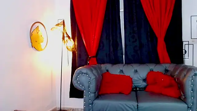 misslombana online show from June 15, 4:47 am