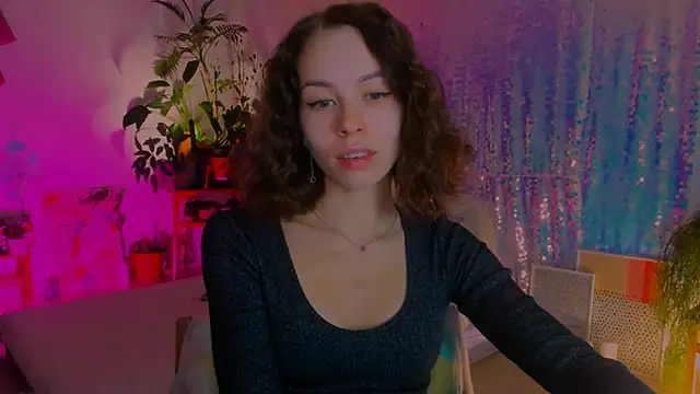 poli   online show from December 31, 11:39 pm