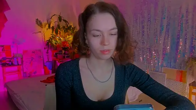 poli   online show from March 17, 9:13 pm