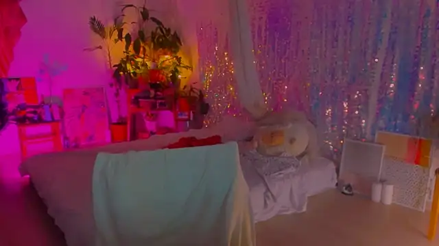 poli   online show from March 18, 10:58 pm