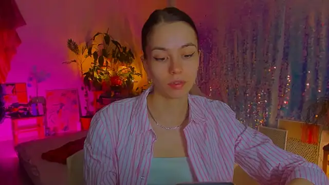 poli   online show from March 21, 5:12 pm