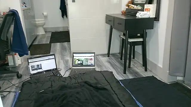 Smalldickcaged online show from May 9, 1:00 am