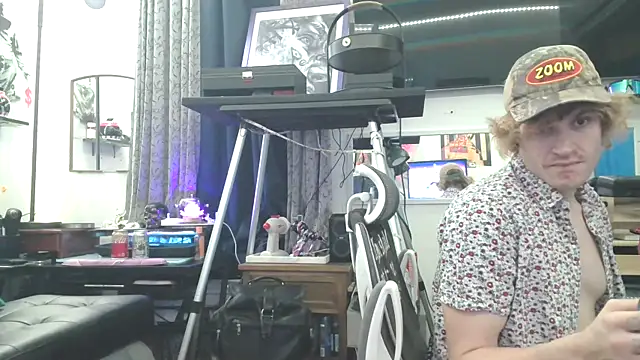 Snapshot of TheGAPEgatsby92 chatting on November 23, 10:48 am TheGAPEgatsby92 online show from November 23, 10:48 am