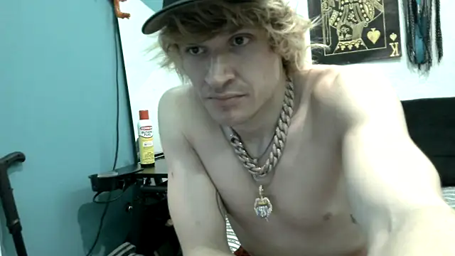 Snapshot of TheGAPEgatsby92 chatting on December 23, 7:28 am TheGAPEgatsby92 online show from December 23, 7:28 am