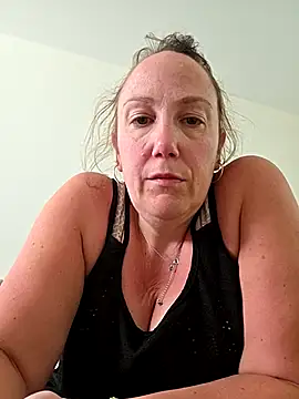 Wisie Cutie online show from April 28, 4:12 pm