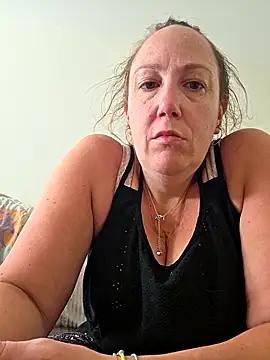 Snapshot of Wisie_Cutie chatting on May 8, 12:10 pm Wisie Cutie online show from May 8, 12:10 pm