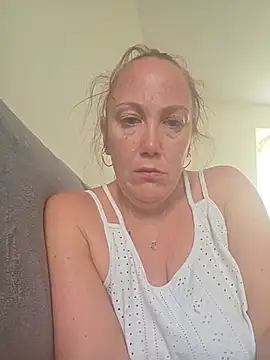 Snapshot of Wisie_Cutie chatting on July 15, 7:46 am Wisie Cutie online show from July 15, 7:46 am