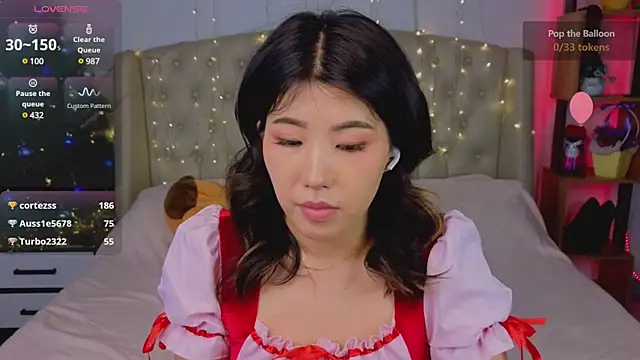 Snapshot of Wendy__Hills chatting on December 31, 10:48 am Wendy Hills online show from December 31, 10:48 am