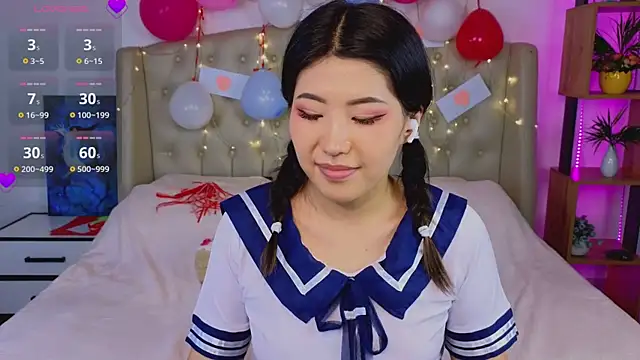 Snapshot of Wendy__Hills chatting on February 12, 6:51 pm Wendy Hills online show from February 12, 6:51 pm