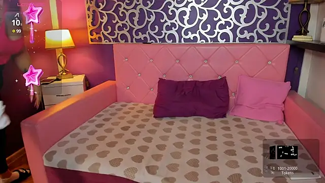 naughtycleo online show from March 22, 7:25 am