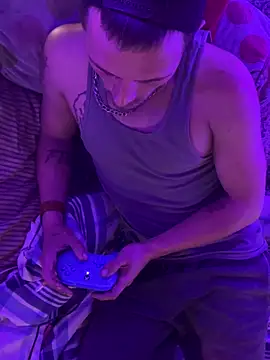 Snapshot of bugboy chatting on March 21, 3:59 pm bugboy online show from March 21, 3:59 pm