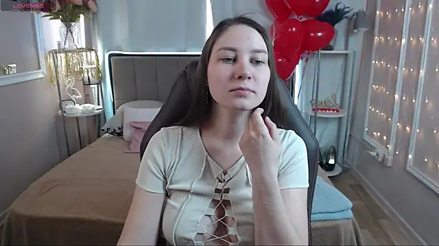 Snapshot of MollyBrams chatting on February 23, 5:01 am MollyBrams online show from February 23, 5:01 am